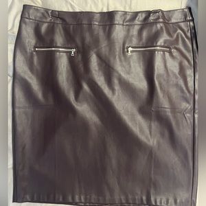 Loft Chocolate Brown Faux Leather Pencil Skirt, size 18 NWT